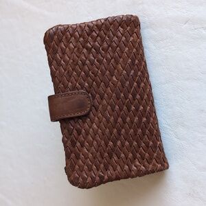Vilenca Holland Woven Leather Wallet Bifold Rich Brown Leather Snap Closure